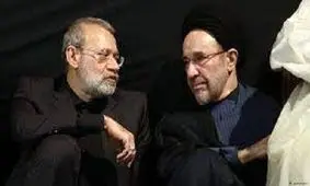 هم نشینی سیدمحمد خاتمی و علی لاریجانی در یک مراسم