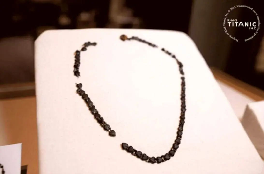 گردنبند یکی از مسافران تایتانیک پس از سال‌ها از میان بقایای کشتی پیدا شد - دیجینوی