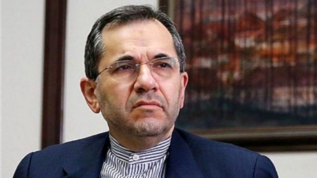 هرگونه توسل به زور در فضای سایبری را رد میکنیم