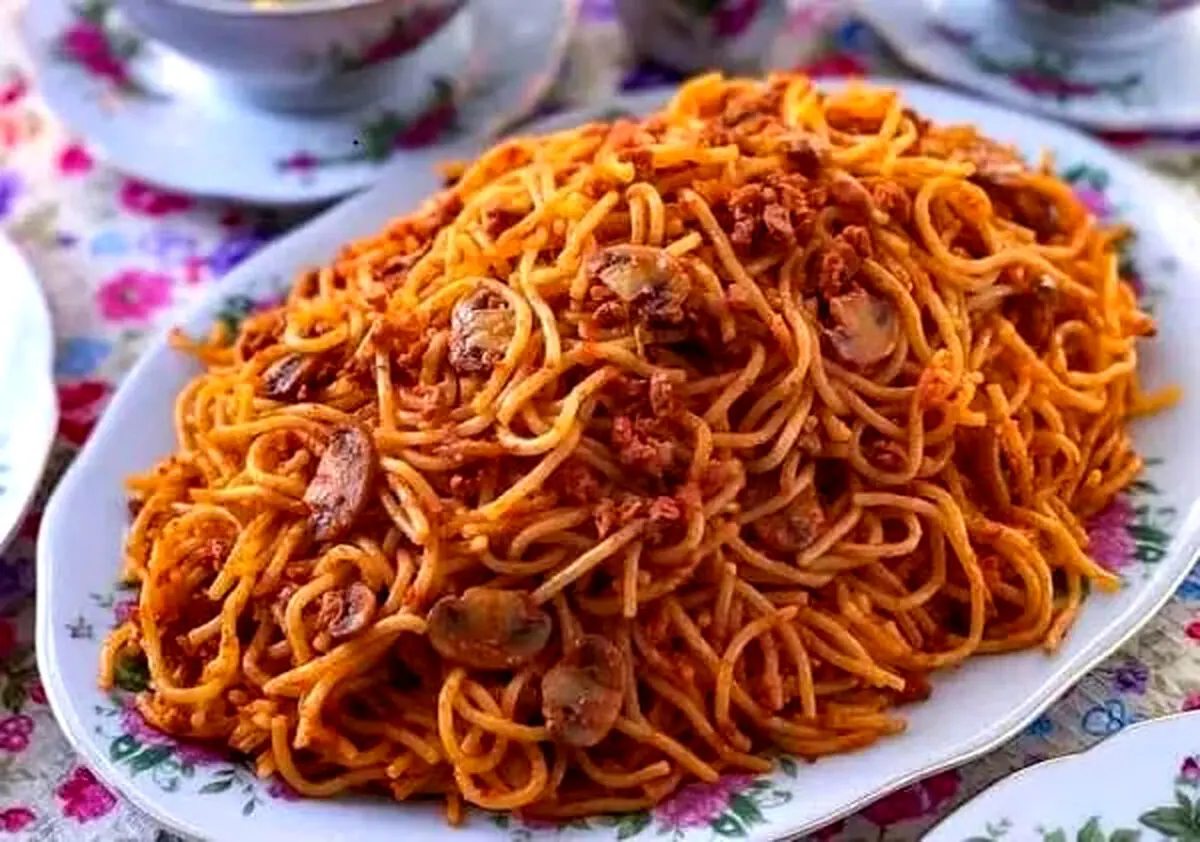 یک فاجعه/ فروش غذا به صورت لقمه‌ای/ عکس
