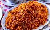 یک فاجعه/ فروش غذا به صورت لقمه‌ای/ عکس