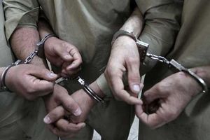 عاملان تخریب شیشه کیوسک پلیس راهور لاهیجان دستگیر شدند