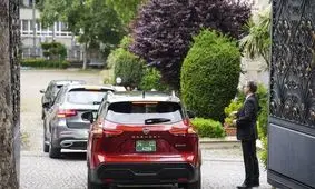 ورود هیأت های سیاسی ایران و سه کشور اروپایی به کنسولگری ایران در استانبول/ ویدئو