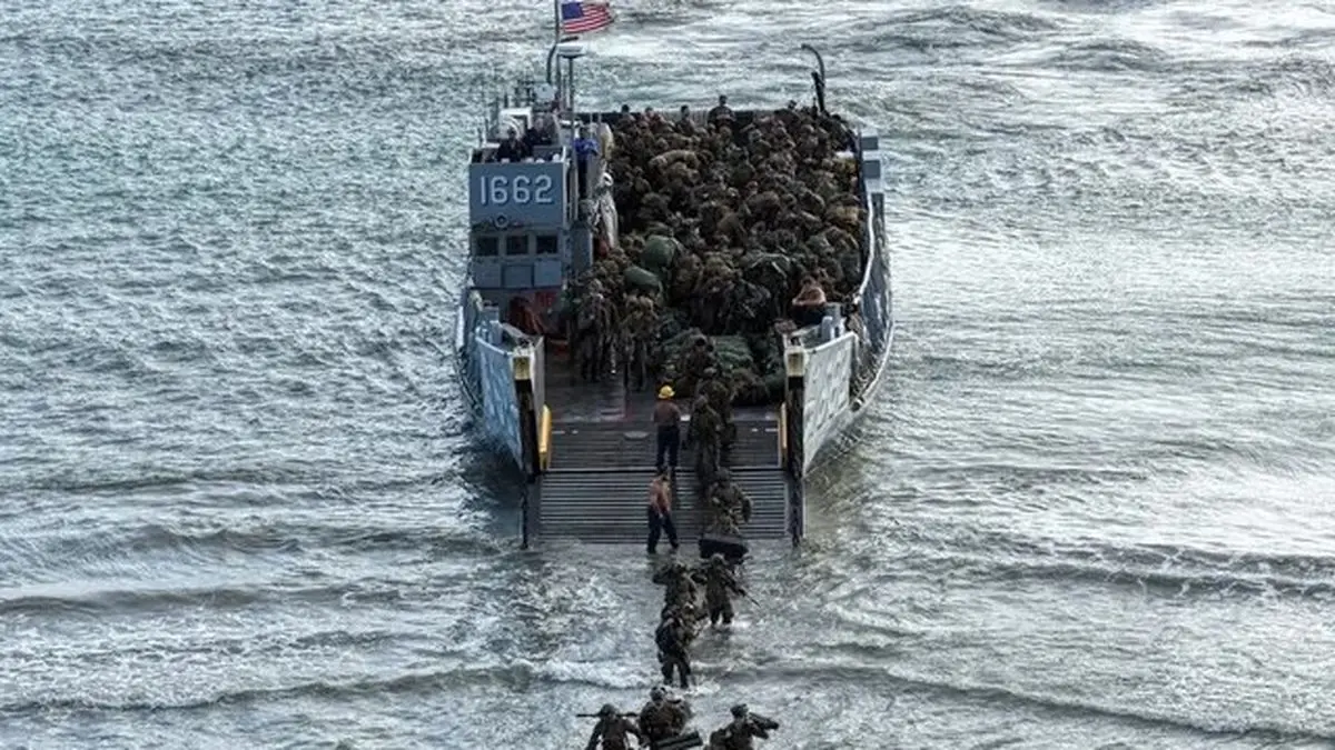 آمریکا بازماندگان حمله به قایق‌ها در کارائیب را به حال خود رها کرد تا غرق شوند
