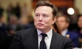 رفتار عجیب ایلان ماسک در یک مراسم خاص و در حضور ترامپ/ ویدئو

