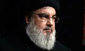 سید حسن نصرالله در کنار مادرش/ عکس