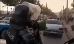 پلیس به معترضان: در کنار شماییم اما آب به آسیاب دشمن نریزید/ ویدئو