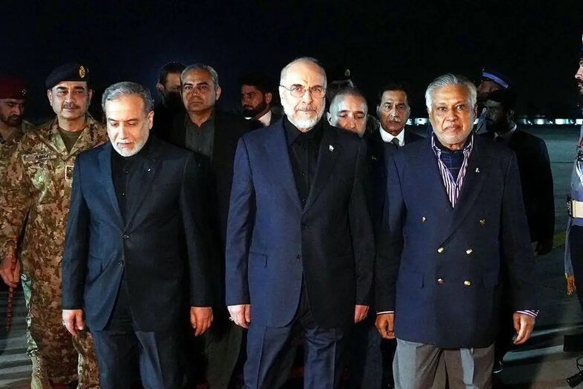 نماینده نیروی هوافضای سپاه خطاب به تیم مذاکره کننده: سربازان دیپماسی پشتتان به ما گرم باشد | فیلم