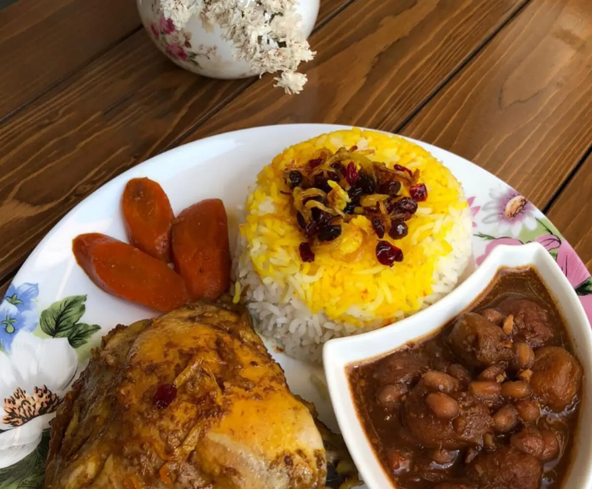 طرز تهیه مرغ و آلو با رب انار و هویج مجلسی 