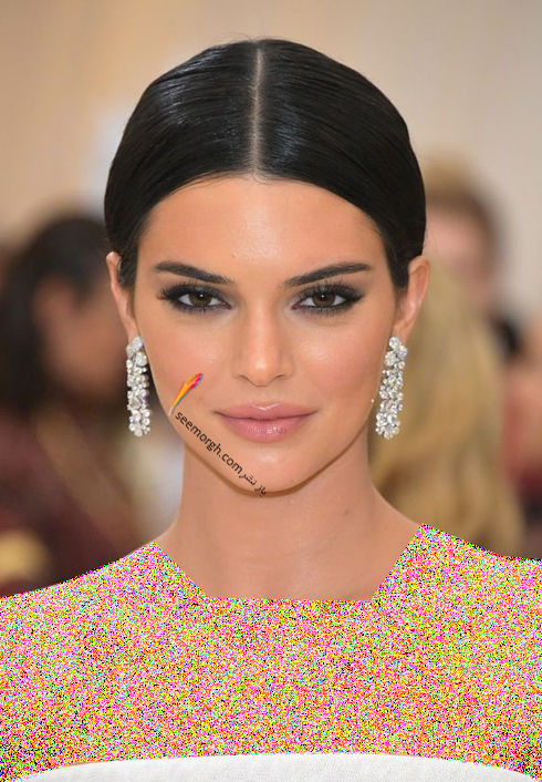 گوشواره,مدل گوشواره,مدل گوشواره نگین دار بلند به سبک کندال جنر Kemdall Jenner