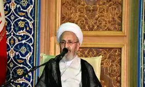 آیت الله سبحانی: نباید به دنبال این باشیم که سنی را شیعه و شیعه را سنی کنیم/ باید مراقب بود که در تقریب دچار تذویب نشویم