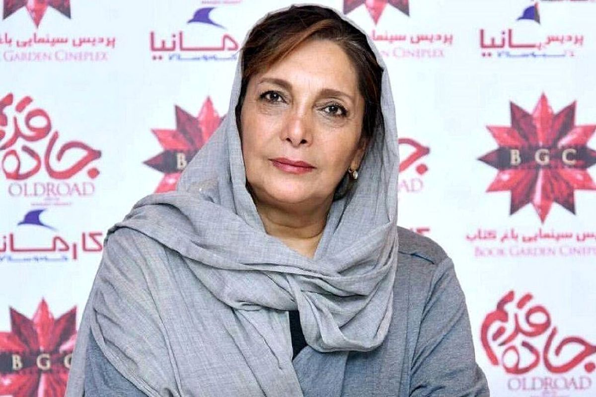 منیژه حکمت ممنوعالخروج، ممنوعالمعامله و ممنوعالکار شد