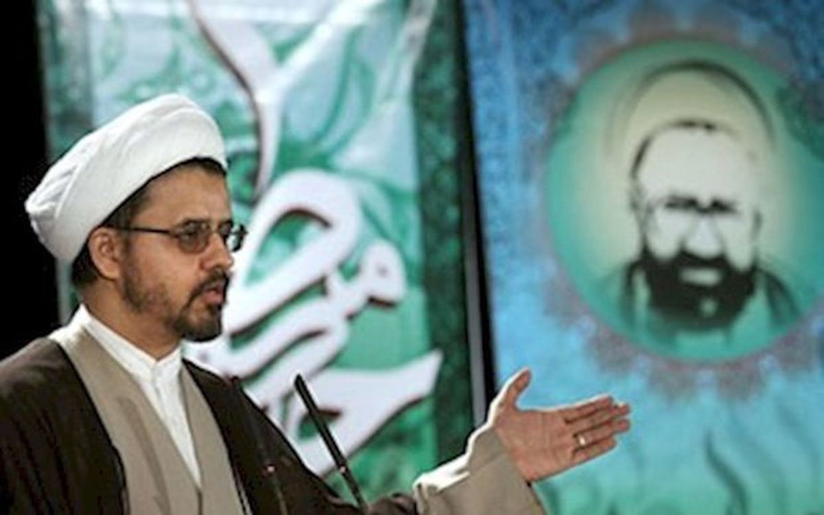 عمامهپرانان واقعی کسانی هستند که با تفکر امنیتی، رسالت روحانیت را تملقگویی از نظام میدانند/ روحانیون مخالف و ناراضی را به صدا و سیما بیاورید