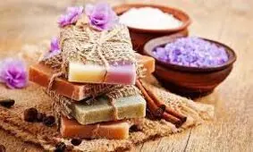 طرز تهیه صابون تزئینی با گل خشک در منزل