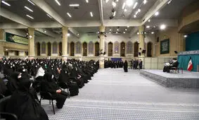 به‌کارگیری زنان فرزانه و کارآمد در تصمیم‌سازی و تصمیم‌گیری کشور مهم است/ نظام سرمایه‌داری غرب یک نظام مردسالار است/ کسانی که حجاب ضعیف دارند هم دختران خود ما هستند
