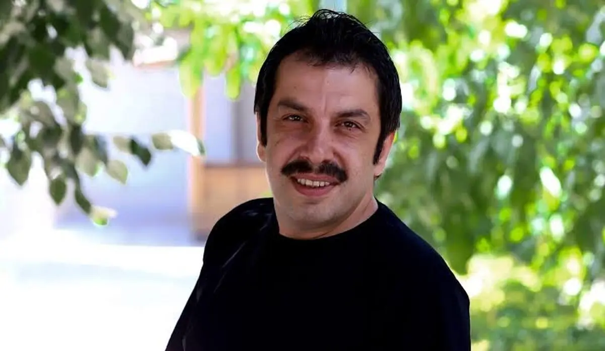 ماجرای گُل کشیدن عباس جمشیدی‌فر در کانادا/ ویدئو