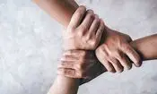 چگونه در شرایط بحران با درک احساسات دیگران ارتباط موثر بر پایه همدلی بسازیم؟