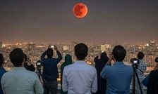 شبی که موبایل سامسونگ از آیفون بهتر بود