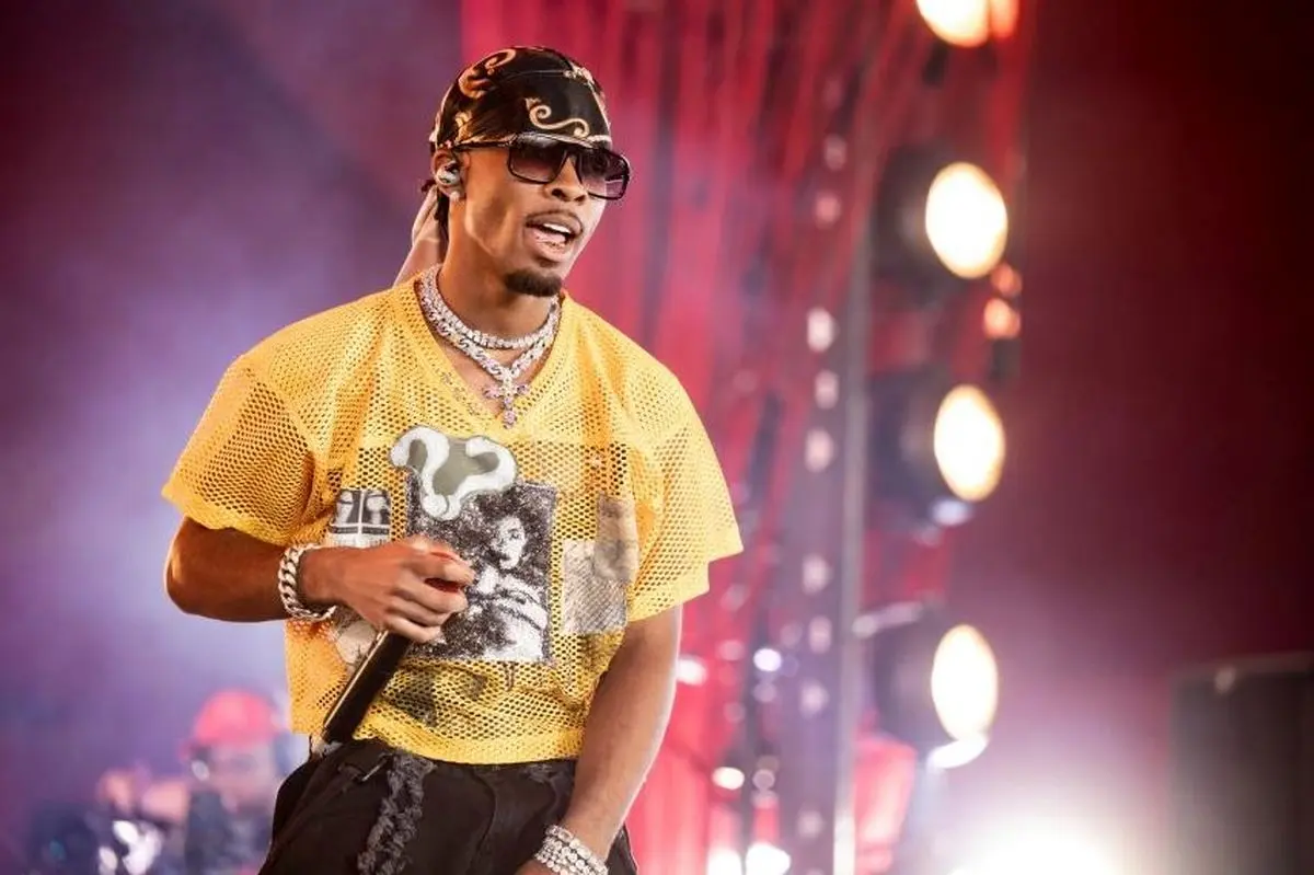  تورهای کنسرت لغو شد | بازداشت خواننده مشهور به ظن قتل دختر نوجوان 