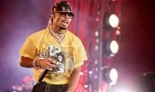  تورهای کنسرت لغو شد | بازداشت خواننده مشهور به ظن قتل دختر نوجوان 