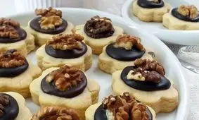 طرز تهیه قرابیه گردو با سفیده تخم مرغ خیلی ساده