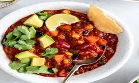 دستور تهیه چیلی سبزیجات؛ غذایی گیاهی و مقوی