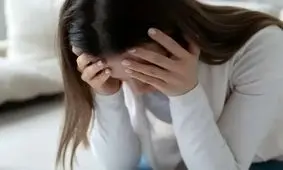 چرا دختران نوجوان بیشتر افسرده می‌شوند