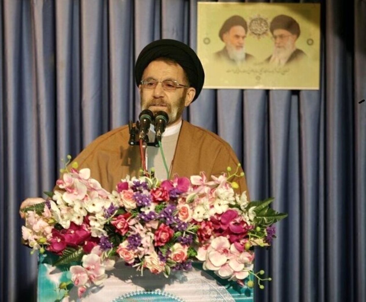 می خواهند ملت های مسلمان را به سمت همجنسگرایی و ازدواج با حیوانات سوق دهند/ رعایت نکردن حد شرعی حجاب ولو بیرون بودن چند تار مو باشد حرام است
