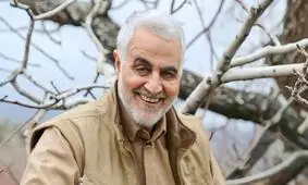 سردار سلیمانی و سرلشکر باقری در یک باغ؛ دهه ۶۰