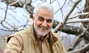 سردار سلیمانی و سرلشکر باقری در یک باغ؛ دهه ۶۰