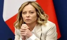 حالت‌های عجیب چهره نخست‌وزیر ایتالیا هنگام صحبت با خبرنگاران در اجلاس ناتو/ ویدئو