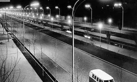 سفر به تهران قدیم؛ اولین خیابان که در ایران با نور چراغ روشن شد/ عکس