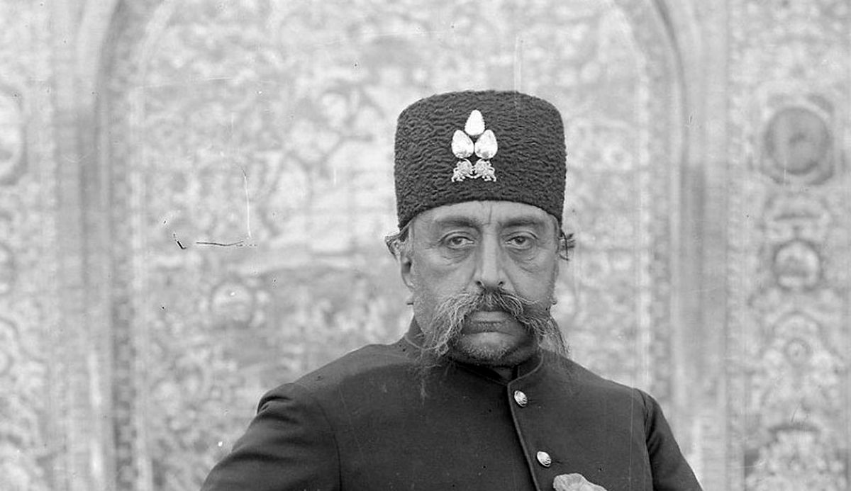  سفر به عصر قاجار؛ از «مظفرالدین شاه با شاخۀ گل» تا «کشاورزان مازندرانی در شالیزار» 