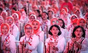 همنوازی ۱۵ هزار نفره یک ساز محلی در اندونزی/ ویدئو
