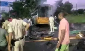 حریق اتوبوس جان ۱۲ هندی را گرفت