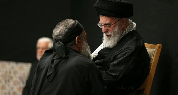 لحظه‌ای که رهبر انقلاب به حاج محمود کریمی گفتند: ای ایران بخوان!