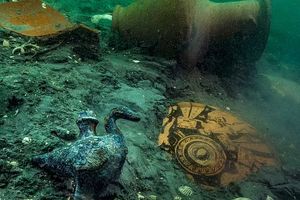 کشف گنجینه‌های غرق‌شده ۲۵۰۰ ساله در معبد فراعنه در نزدیکی سواحل مصر