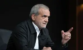 شوخی پزشکیان با وزیر آموزش و پرورش: ببینید چطور وارد میدان شده است و خشت گذاری می کند/ معلوم است خیلی هم وارد است/ ویدئو