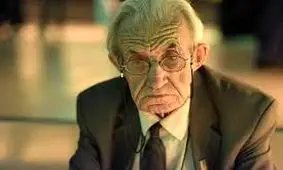 ویدئو خوش انرژی از بازیگر 87 ساله سینمای ایران