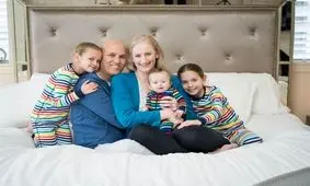 زندگی عجیب یک زن/ تولید روزانه ۱.۵ گالن شیر مادر