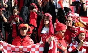 چه شده که زنان در ورزشگاه ها حرف های رکیکی می زنند که تا حالا مختص مردان بود؟

