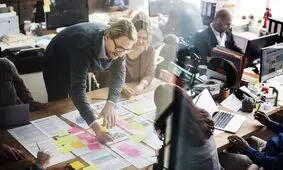 چگونه یک Pitch Deck موفق، مسیر مهاجرت استارتاپی و جذب سرمایه‌گذار را هموار می‌کند؟