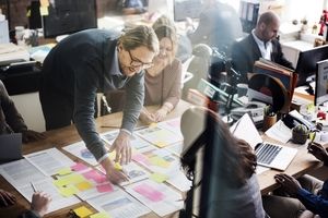 چگونه یک Pitch Deck موفق، مسیر مهاجرت استارتاپی و جذب سرمایه‌گذار را هموار می‌کند؟
