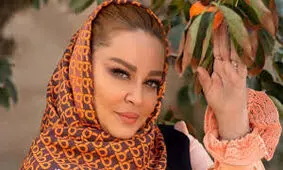 تیپ و استایل تازه «بهاره رهنما» کنار برج ایفل پاریس در 50 سالگی/ عکس