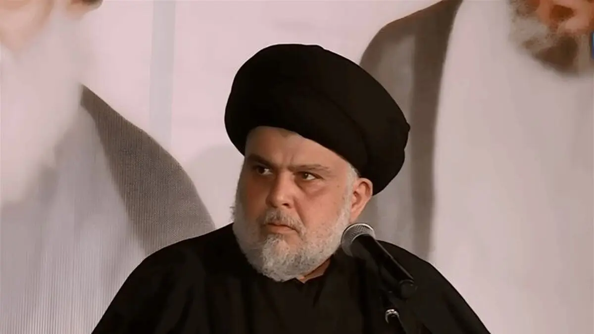 پیشوازی مقتدی صدر از میهمانان مراسم تشییع رهبر شهید انقلاب در عراق

