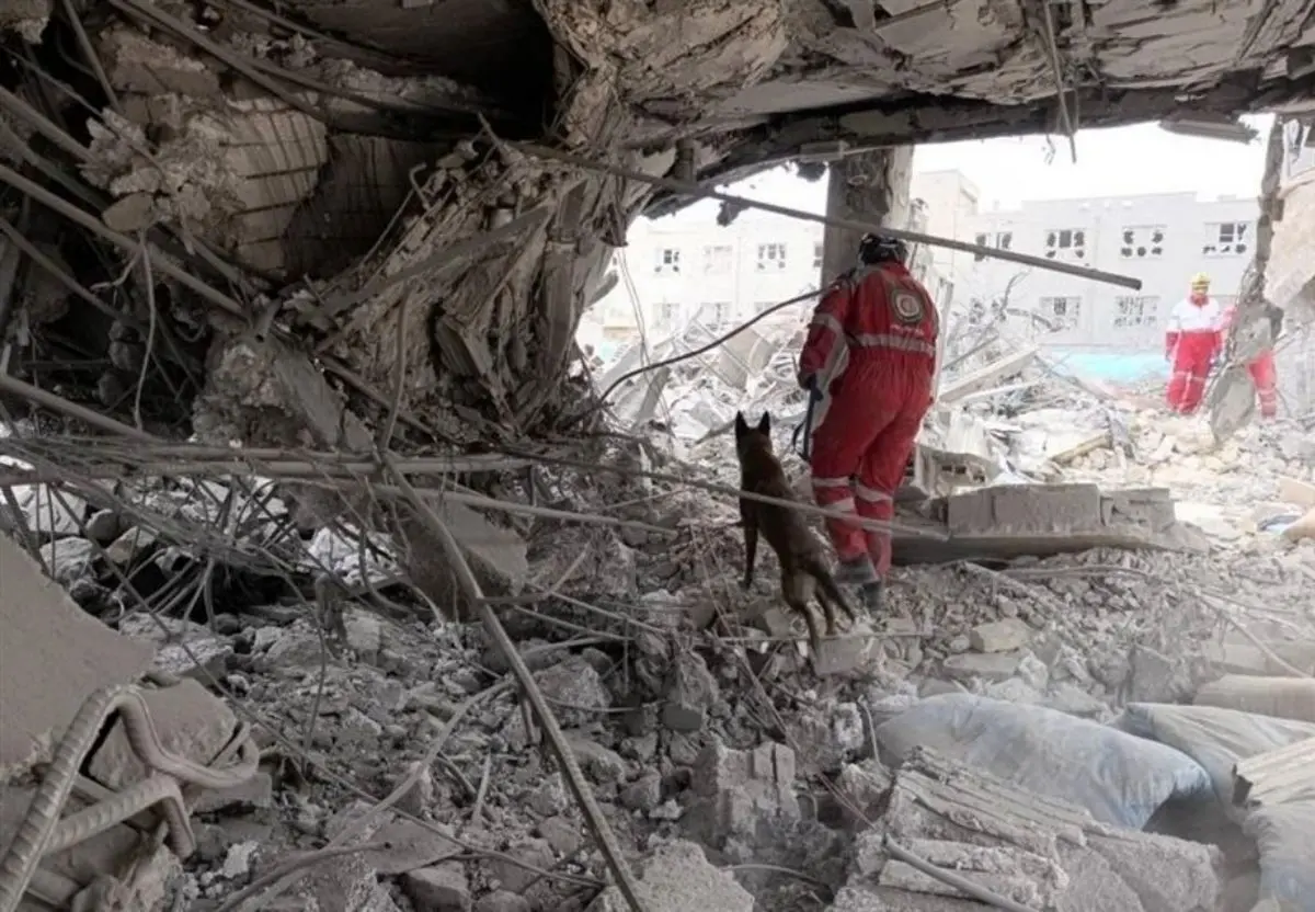 فقط در تهران بیش از ۳۰۰ نفر را از زیر آوار نجات دادیم