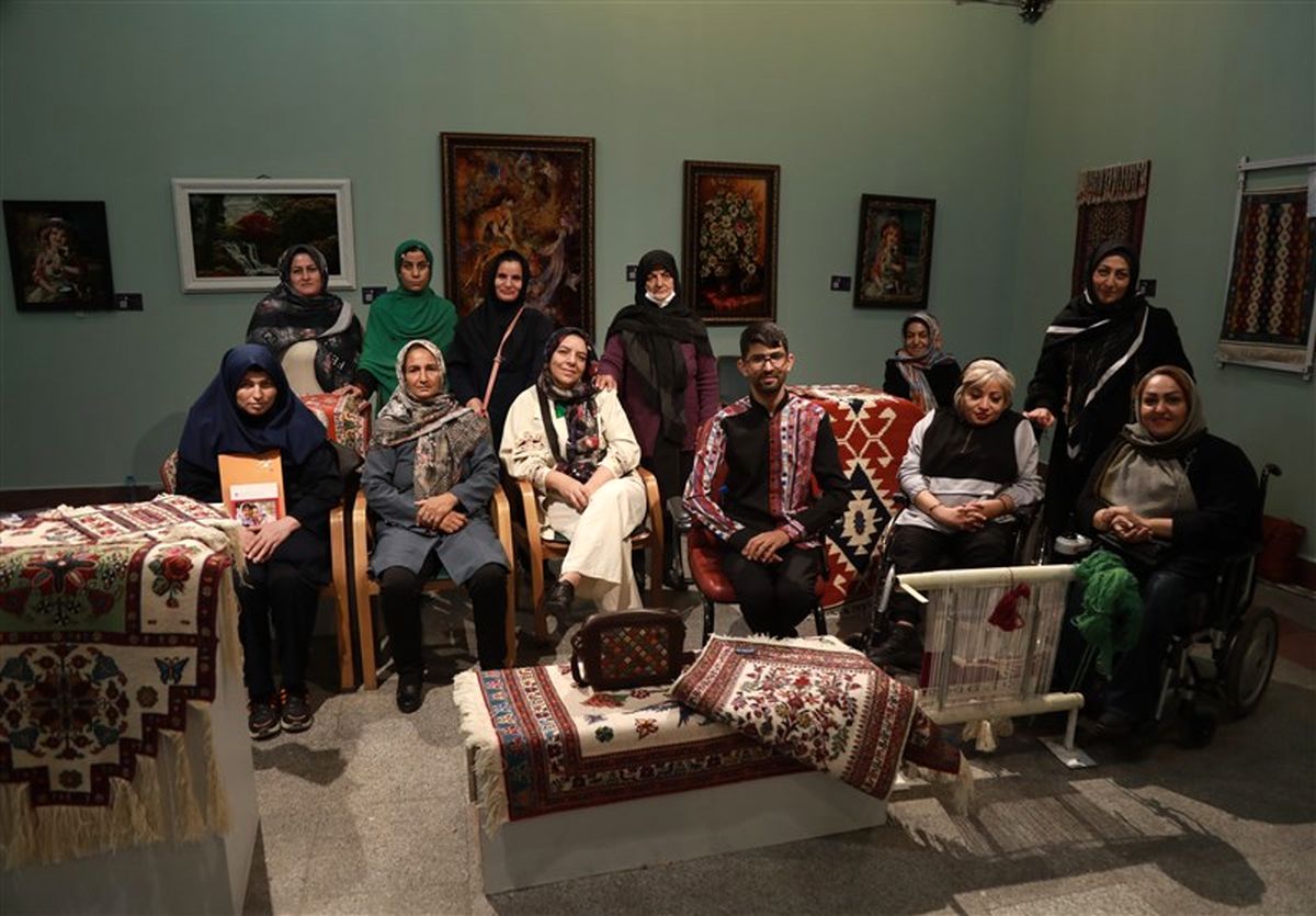 هنرمندان معلول در جشنواره صنایع دستی فجر شرکت میکنند