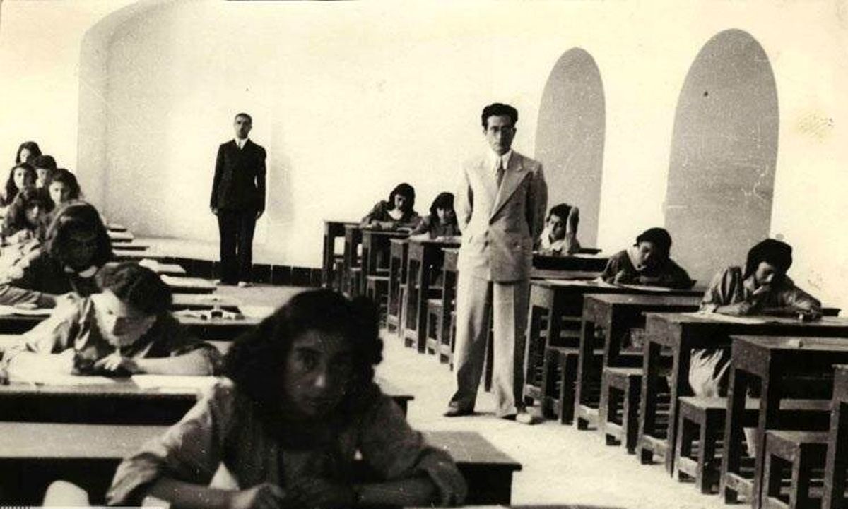سفر به تهران قدیم؛ عکس‌های دیدنی از امتحانات نهایی دختران در سال ۴۳