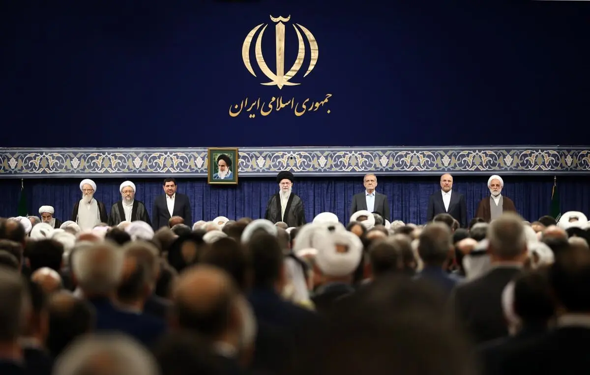 تصاویری متفاوت از مهمانان ویژه بیت رهبری در مراسم تنفیذ حکم ریاست جمهوری پزشکیان
