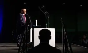 دونالد ترامپ قصد دارد یک نفر را بکُشد!/ استفاده رئیس جمهور سابق آمریکا از توهین به عنوان یک ابزار سیاسی

